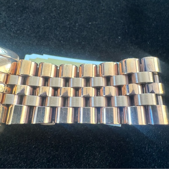 MICHAEL KORS MK5569 Lexington Rose Gold Tone Chronograph Watch - Picture 5 of 16